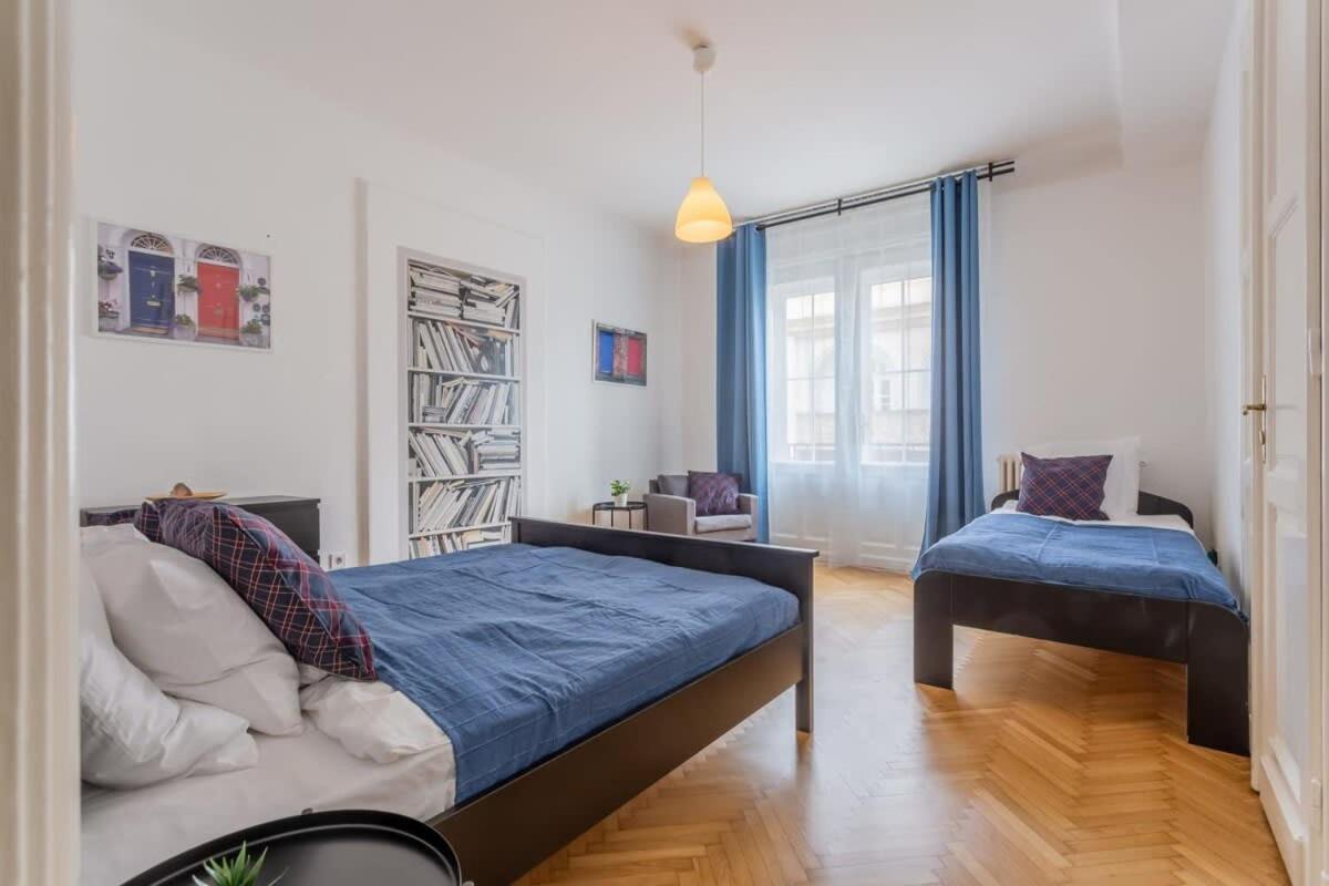 Home Away From Home In The Center Budapest Exteriör bild