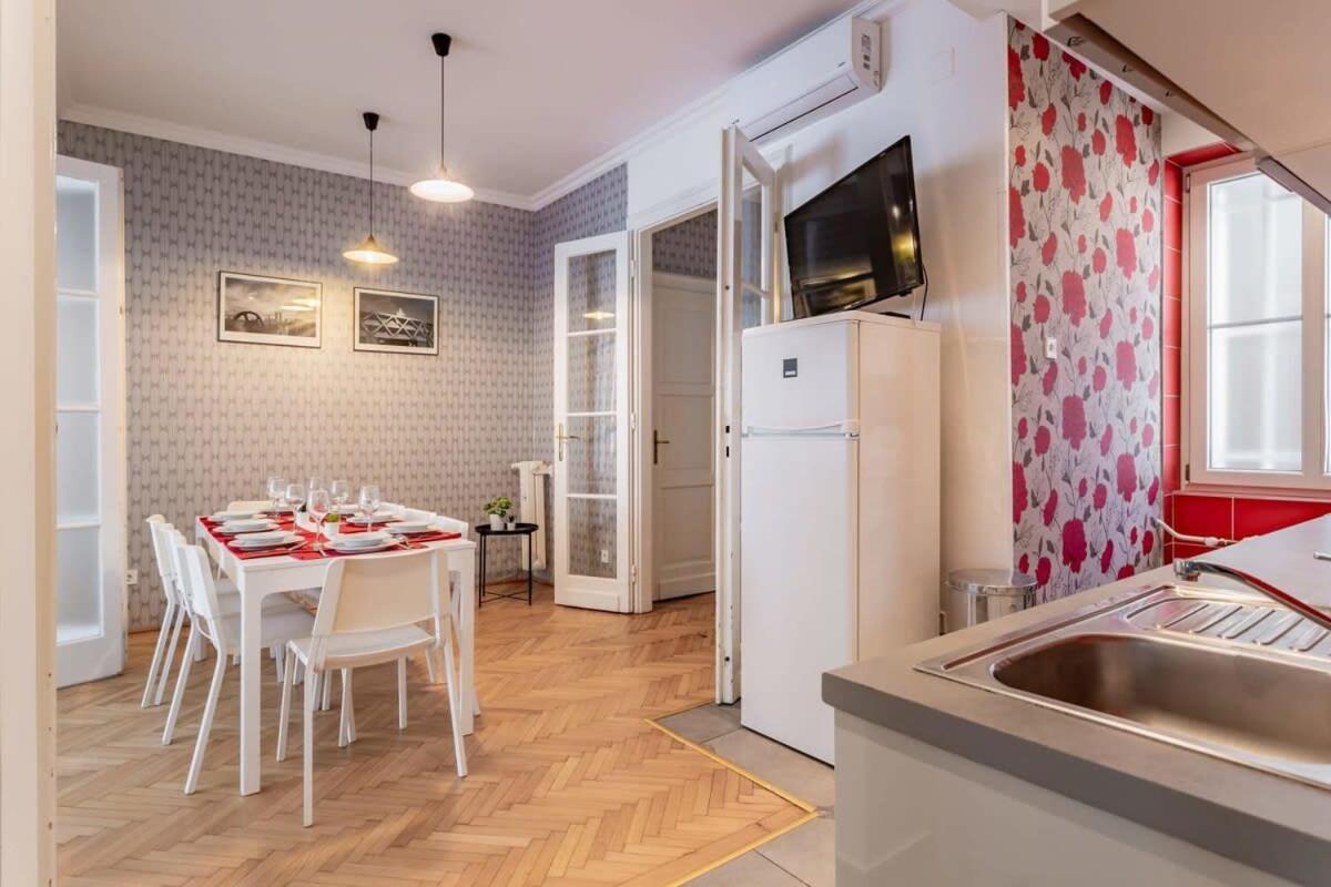 Home Away From Home In The Center Budapest Exteriör bild