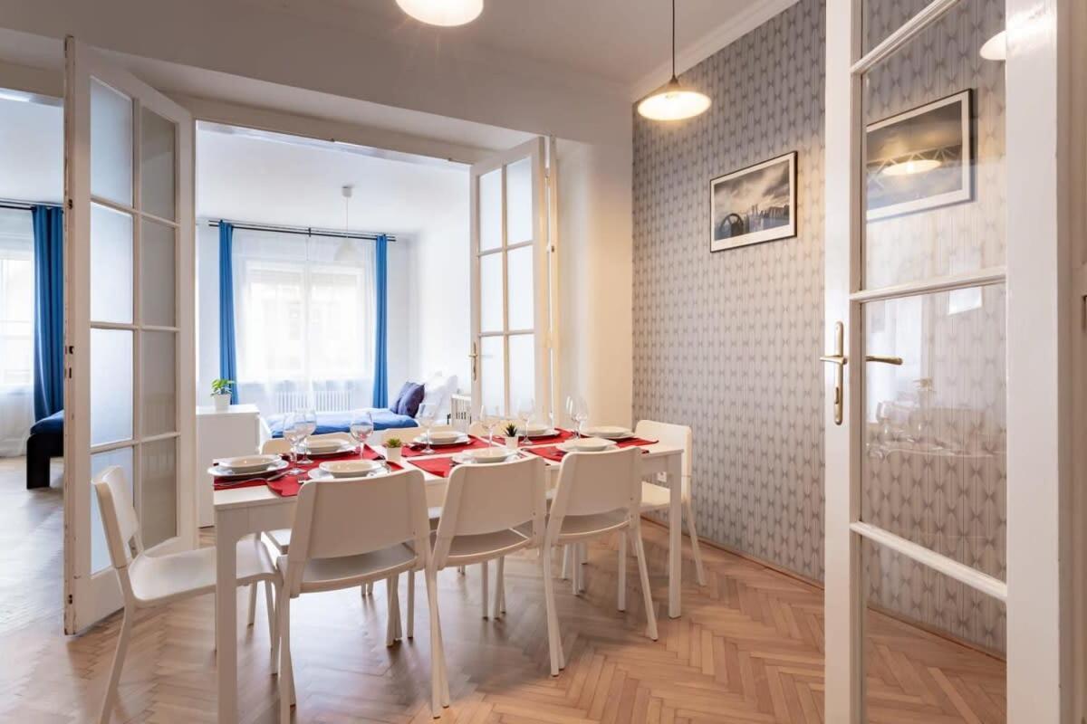 Home Away From Home In The Center Budapest Exteriör bild