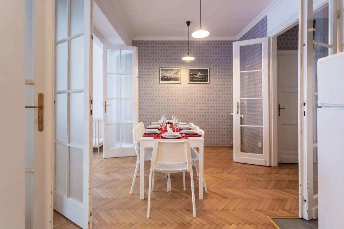 Home Away From Home In The Center Budapest Exteriör bild
